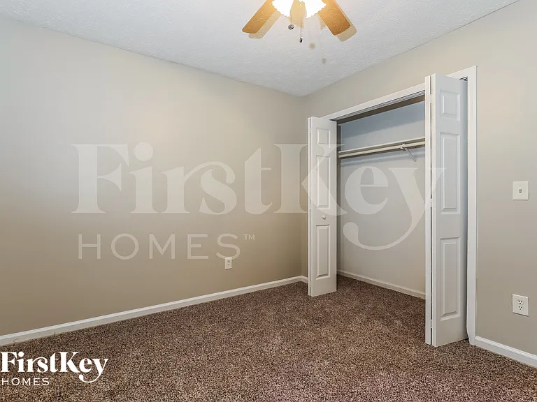 35 Peachtree Way — Photo 11