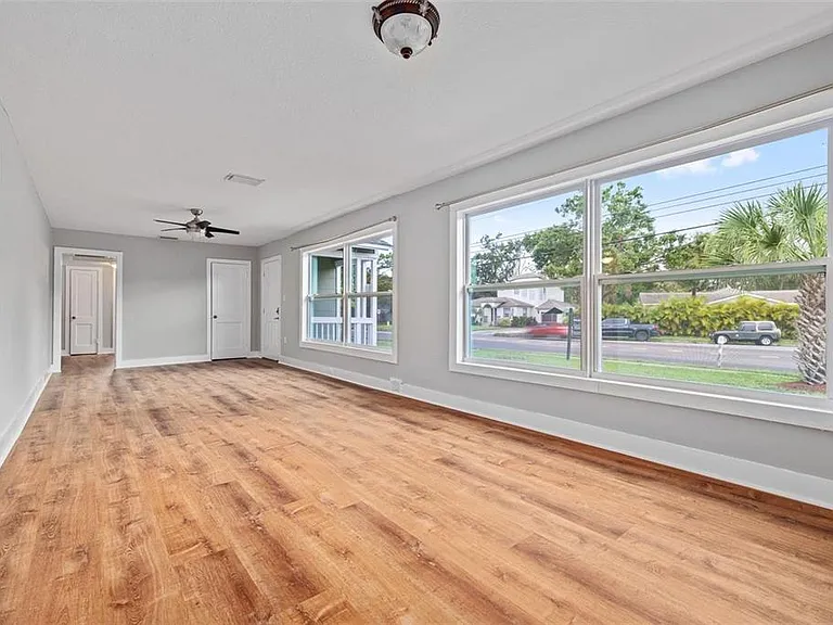 3818 W Euclid Ave — Photo 3