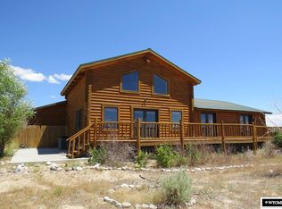 30 Chateau Way, Shoshoni, WY 82649