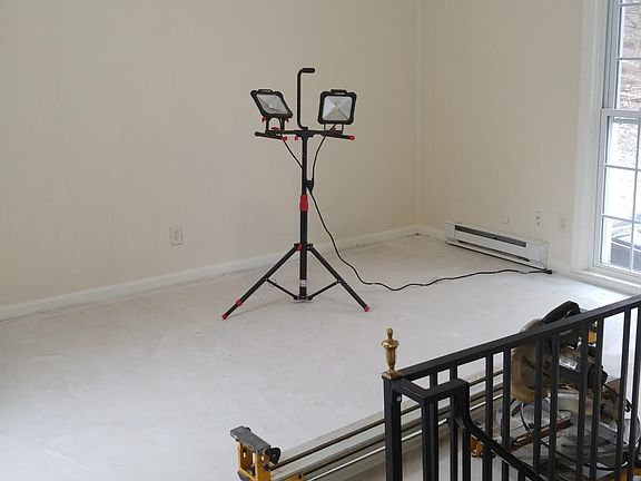 2nd image of 613 Garfield Ave APT 1