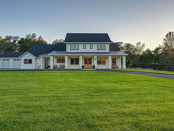 5th image of 2201 Deer Valley Rd