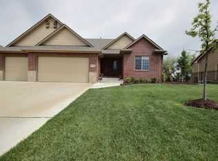 1006 E Woodstone Dr, Andover, KS 67002