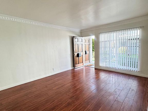 3rd image of 1041 S Norton Ave #1041