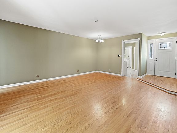5th image of 177 Cascade Dr