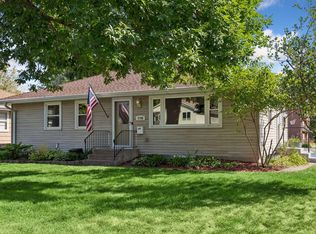 3700 Hubbard Ave N, Robbinsdale, MN 55422