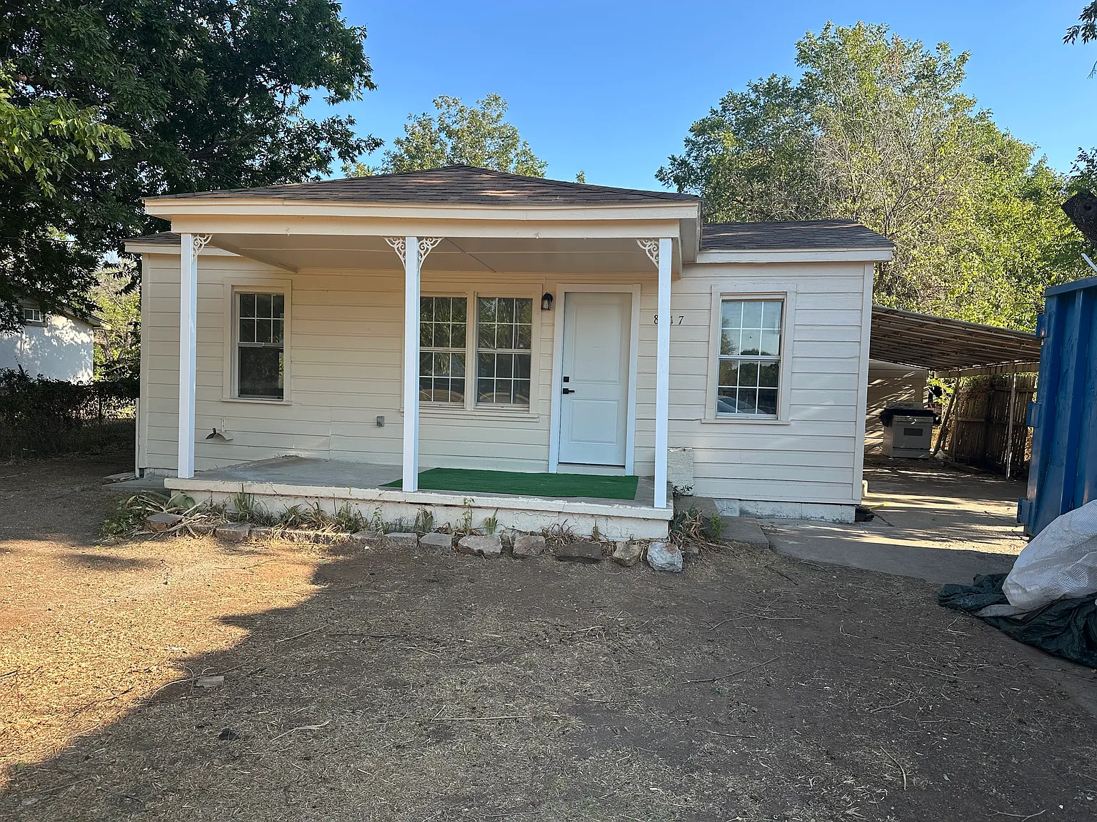 2 bed, 756 sqft, $900 — Photo 1