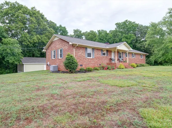 6335 Austin Grove Church Rd, Marshville, NC 28103