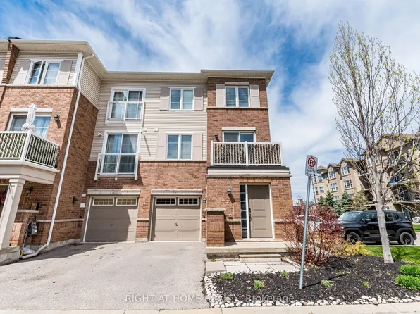 165 Hampshire Way #61, Milton, ON L9T 8M7