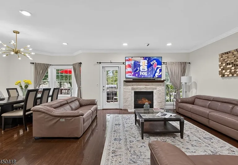 90 Winged Foot Dr — Photo 12