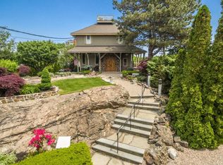 2 Roundys Hl, Marblehead, MA 01945