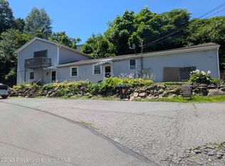 135 8th St, Olyphant, PA 18447