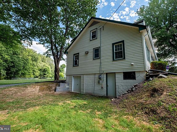 2nd image of 5680 Bryantown Rd