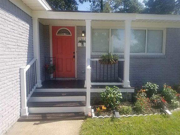 2nd image of 1303 E Leonard St