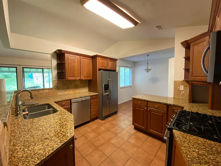 19 Briar Gate Ln — Photo 11