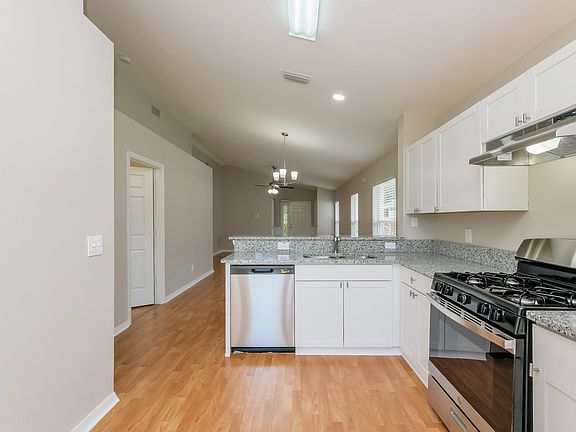 2nd image of 524 Summer Sails Dr