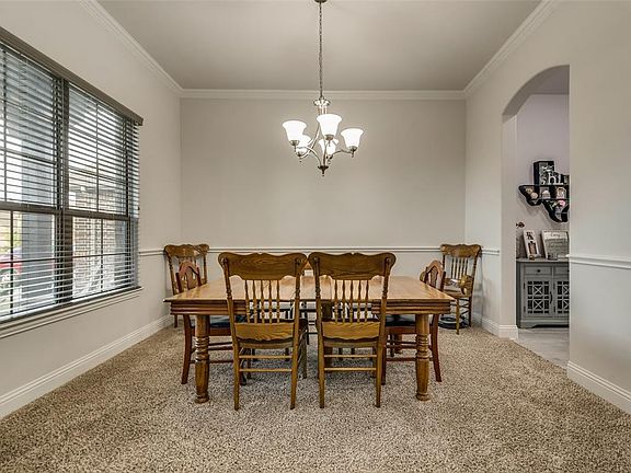 5th image of 528 La Grange Dr