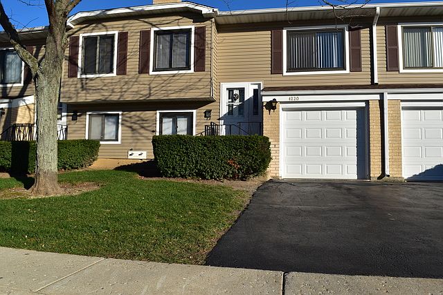 1st image of 4220 Brentwood Ln