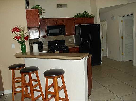 5th image of 728 Portillo Dr