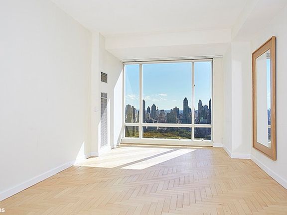 5th image of 1 Central Park N #34C