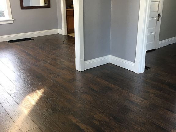 2nd image of 1010 W Thrush Ave