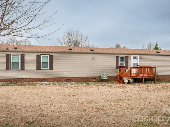 384 Branchwood Rd, Statesville, NC 28625