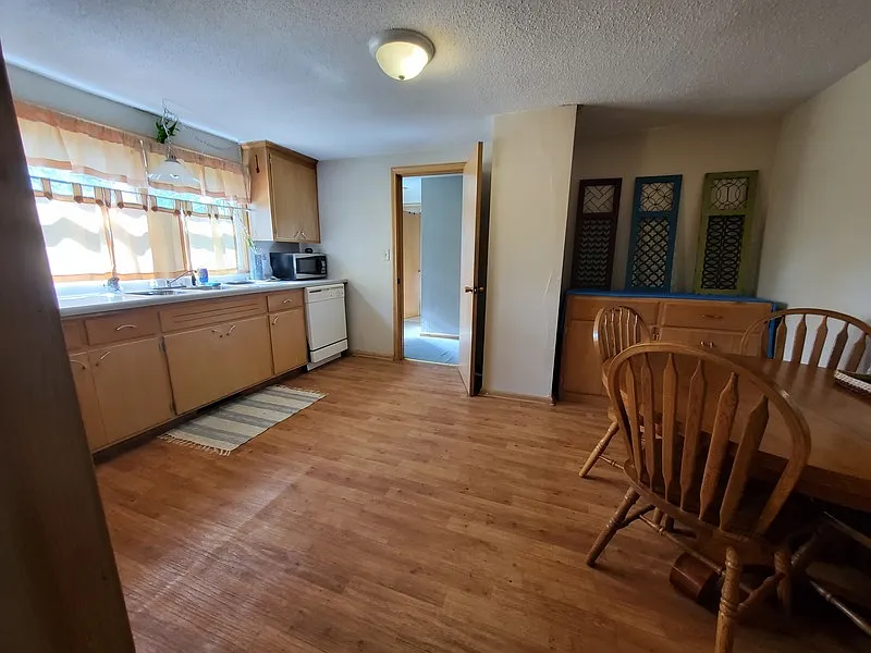 1 bed, 1.0 bath, 800 sqft, $1,299 — Photo 3