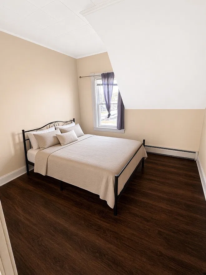 2 bed, 850 sqft, $1,875 — Photo 3