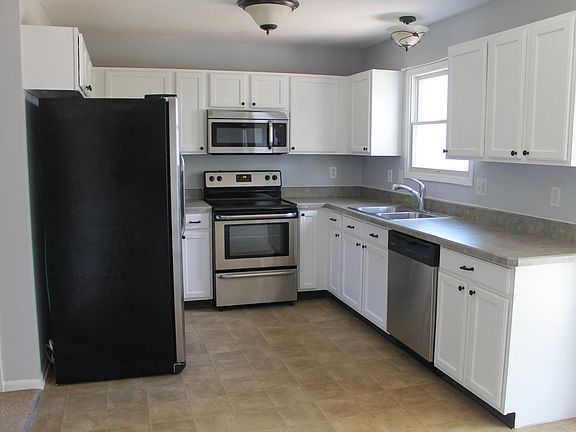 4th image of 8619 Clover Glade Dr