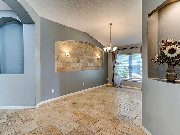 4th image of 1811 Tara Marie Ln