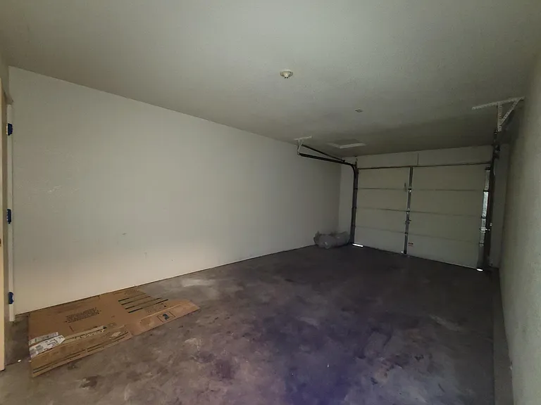 205 SW South Ave — Photo 20