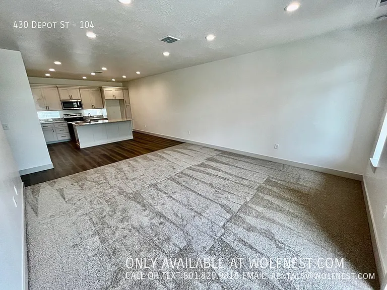 430 E Depot St #104 — Photo 7