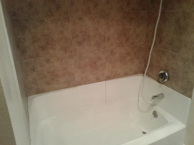 726 E Workman St — Photo 15