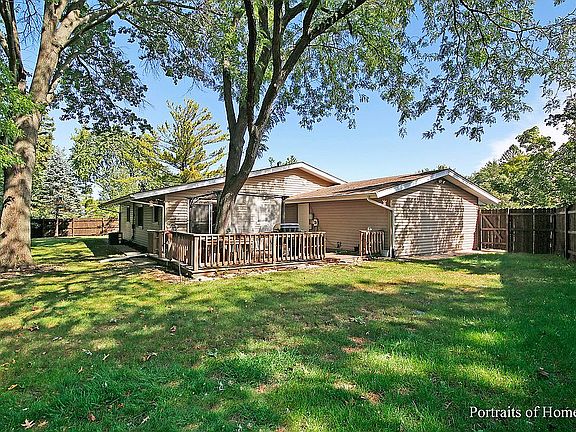 2nd image of 4 Halsey Ct