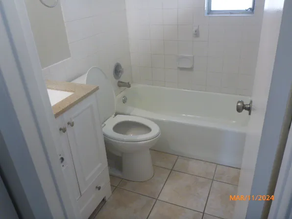 3808 Buckeye Cir, Sarasota, FL 34232