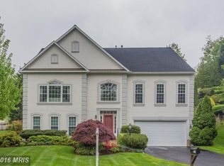 5815 Valley View Dr, Alexandria, VA 22310