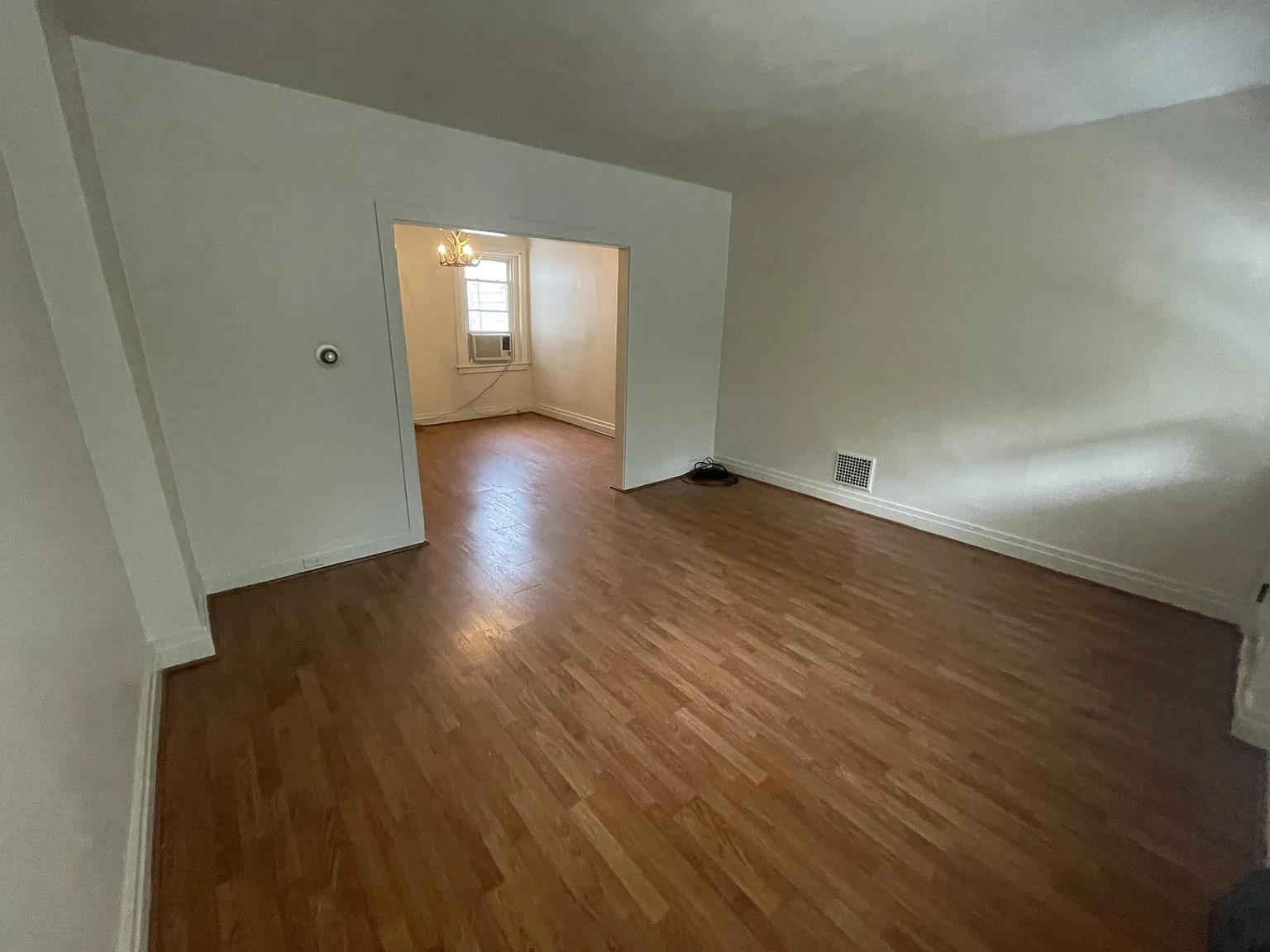 3 bed, 1280 sqft, $1,300 — Photo 4