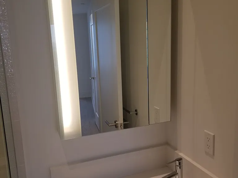 10 York St #5102 — Photo 6