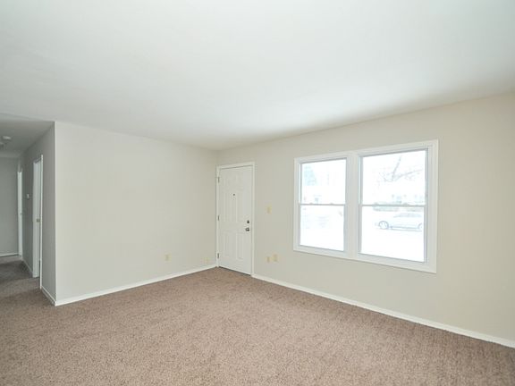 2nd image of 3036 Hyannis Dr
