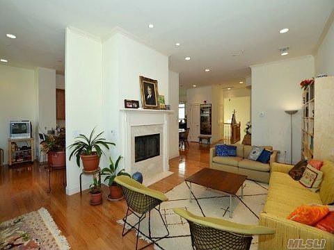 3rd image of 316 Trotting Ln