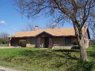 1202 Marble Rd, Ennis, TX 75119