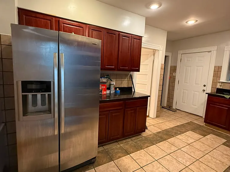 1239 Forest Rd #1 — Photo 4