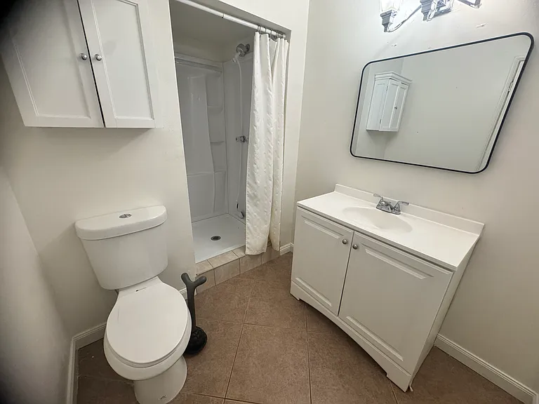 45045 Camolin Ave — Photo 6