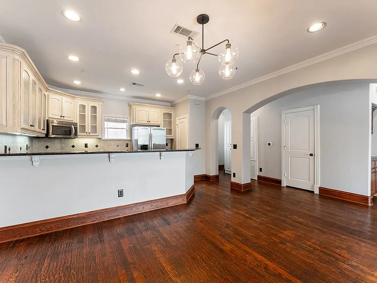 4110 McKinney Ave #2 — Photo 10