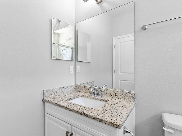 8756 Glenoak Trl — Photo 26