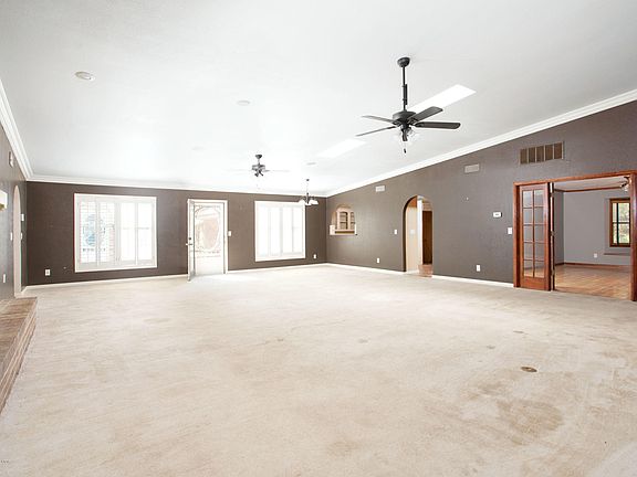 5th image of 7407 Lynnlee Pl