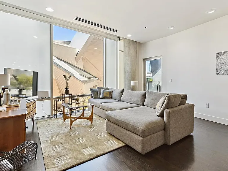 1200 Acoma St #303 — Photo 4