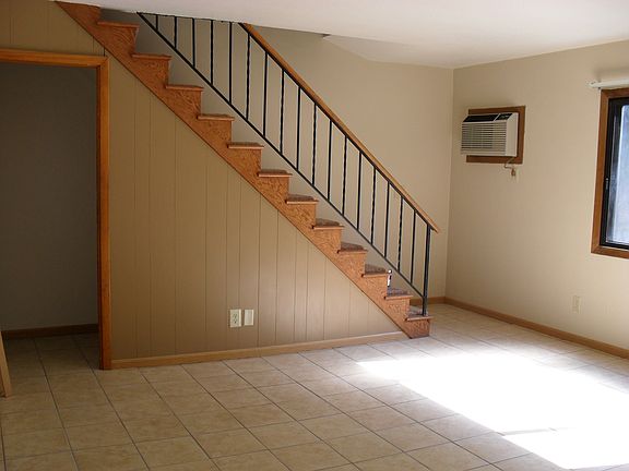 4th image of 516 17th St S APT 04