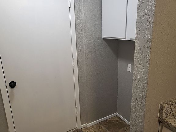 4th image of 3700 Hulen Park Cir