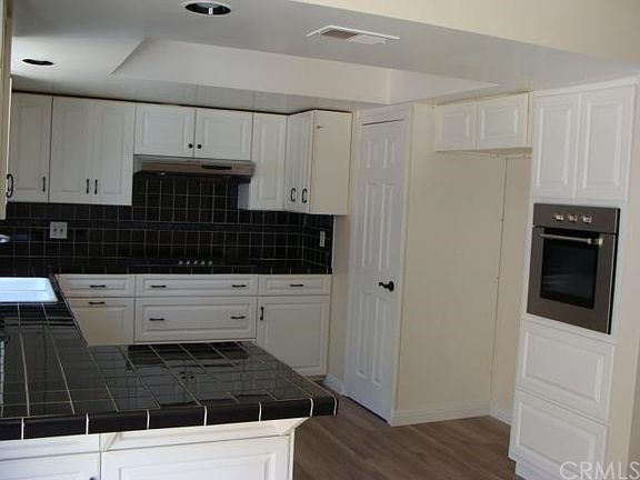 3rd image of 15464 Washington St