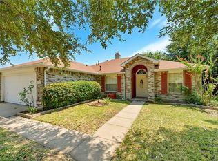 857 Atchison Dr, Saginaw, TX 76131